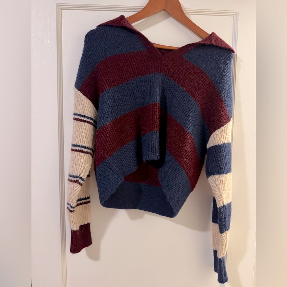 525 Anthropologie V-Neck Striped Sweater in Navy, Burgundy & Cream